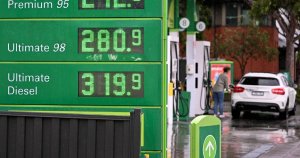 Global oil demand to plunge amid disruptions caused by war on Iran