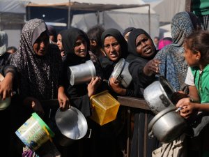 Despite increasing military strikes, Israel continues to deny most supplies to Gaza