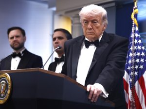 Trump and US officials targeted by accused shooter